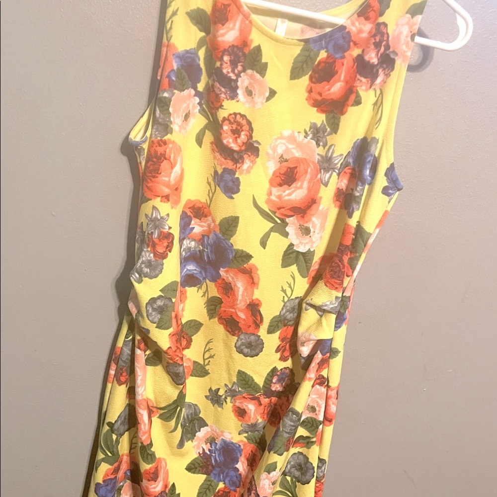 Yellow floral Maternity dress. Like new.